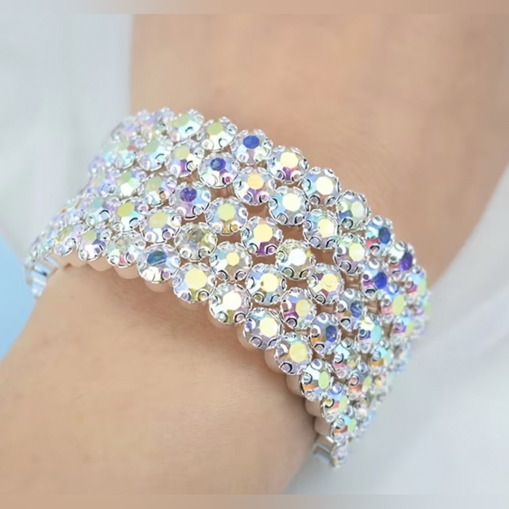 Multilayered Rhinestones Bracelet